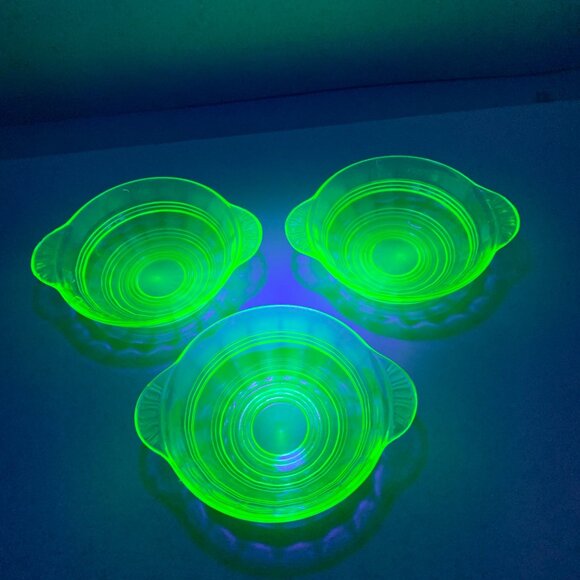 Set Of 3 VTG Uranium Glass Custard Cups Handles Ribbed Design Glows